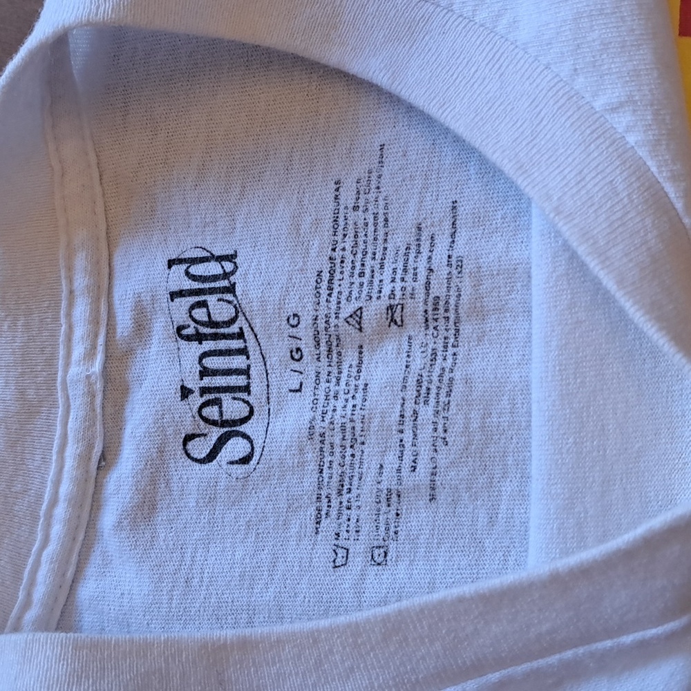Seinfeld Tee - Picture 3 of 4